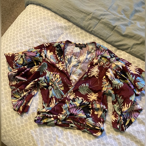 Trashy Diva. ZIGGY WRAP TOP - BORDEAUX FERNS - Picture 7 of 7